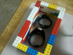 Goggle-parts and Lego mold-barrier in place!
